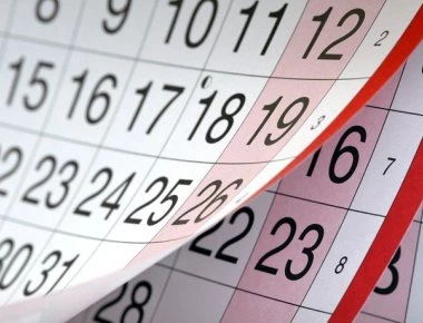 Αυτές είναι οι αργίες του 2019 - Πότε πέφτει το Πάσχα, ποια είναι τα τριήμερα
